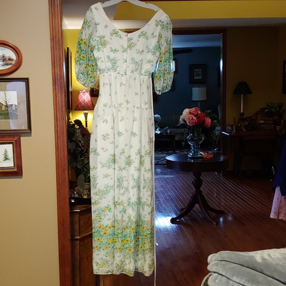 Rare Vintage Neiman-Marcus Floral Dress - Picture 3 of 10